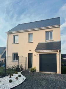 Vente Maison 5 pices NEAUPHLETTE 78980