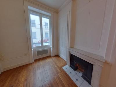 photo For rent Apartment LYON-6EME-ARRONDISSEMENT 69