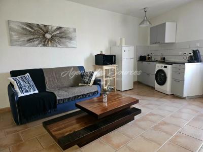 For rent Apartment VARAGES  83