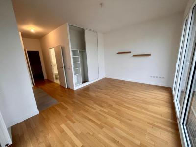 photo For rent Apartment LEVALLOIS-PERRET 92