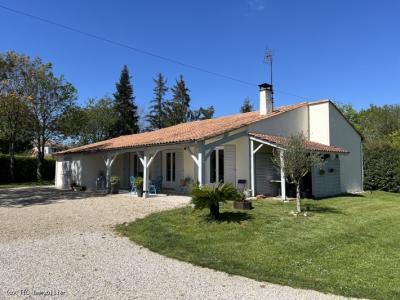 Vente Maison 6 pices RUFFEC 16700