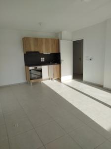 For rent Apartment ARBRESLE 