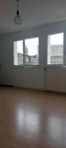 photo For rent Apartment BORDEAUX 33