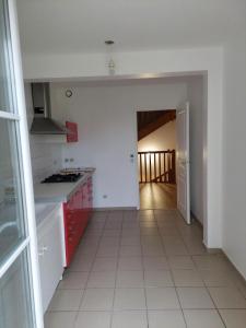 Location Appartement SENS  89