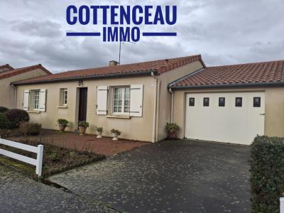 For sale House CHEMILLE  49