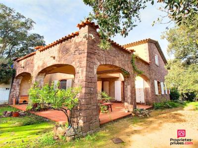 For sale House ROQUEBRUNE-SUR-ARGENS  83