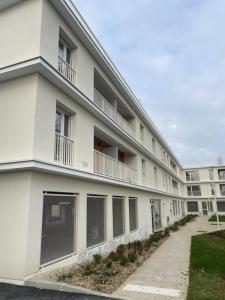 Location Appartement NEMOURS  77