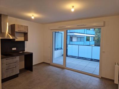 For rent Apartment CHAMBERY  73