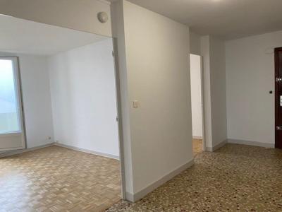 photo For rent Apartment CALUIRE-ET-CUIRE 69