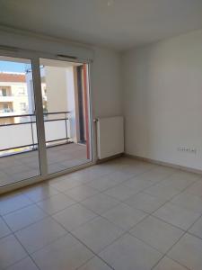 For rent Apartment CRAPONNE  69