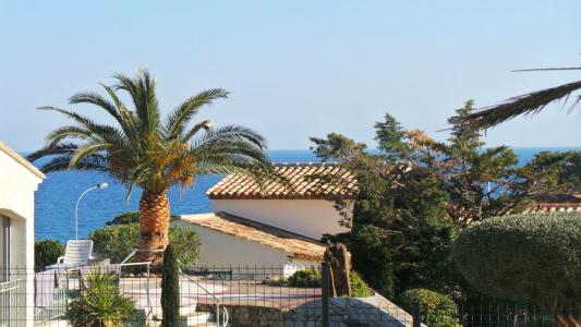 Location vacances Maison 6 pices ISSAMBRES 83380