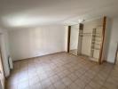 Louer Appartement Cadenet 734 euros