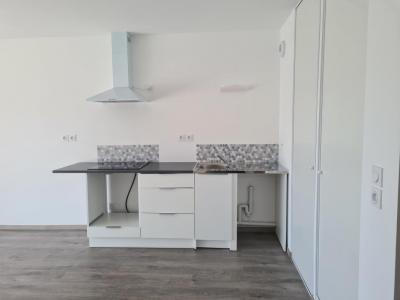 For rent Apartment ARMENTIERES  59