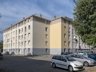 Location Appartement SORGUES  84