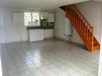 For rent House LUSSAC  33