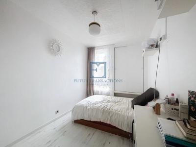 For sale Apartment ELANCOURT 