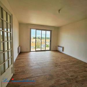 photo For rent Apartment NARBONNE 11