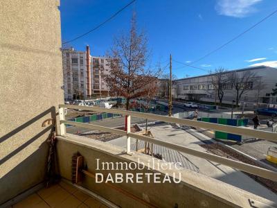 For rent Apartment VILLEURBANNE  69