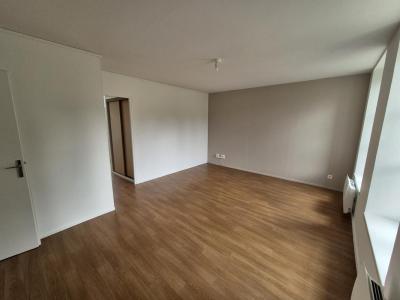 Location Appartement RENWEZ  08