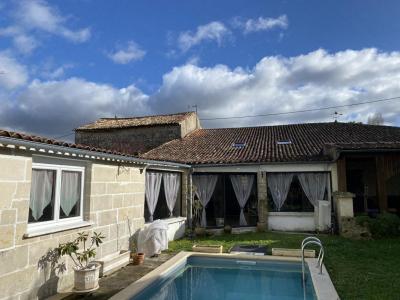 For sale Prestigious house FLOIRAC  17