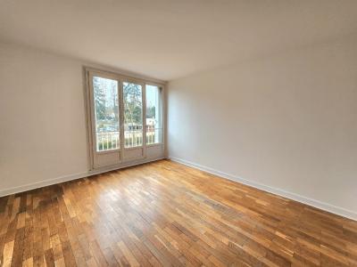 photo For rent Apartment YERRES 91