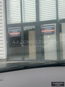 Location Local commercial OYONNAX  01