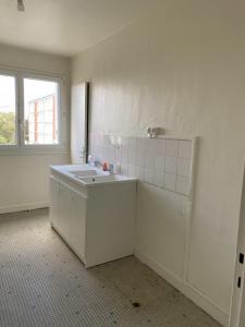 For rent Apartment ISSOUDUN  36