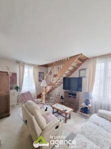 Vente Maison 4 pices SAINT-AMAND-MONTROND 18200