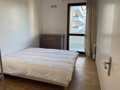 For rent Apartment COURNEUVE  93