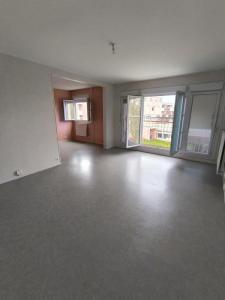 Location Appartement PARAY-LE-MONIAL  71