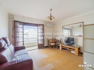 photo For rent Apartment MARSEILLE-6EME-ARRONDISSEMENT 13