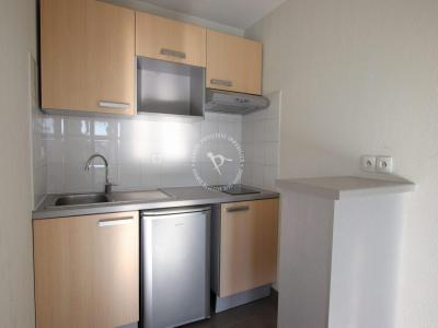 For rent Apartment NANTES  44