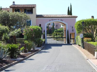 For sale Apartment ROQUEBRUNE-SUR-ARGENS  83