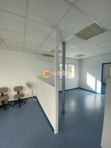 Location Bureau FLOIRAC 33270