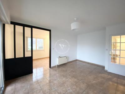 For rent Apartment NANTES  44