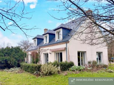 For sale Prestigious house VIERZON  18