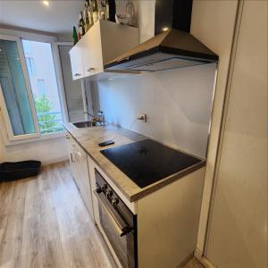 Location Appartement 4 pices MARSEILLE-10EME-ARRONDISSEMENT 13010