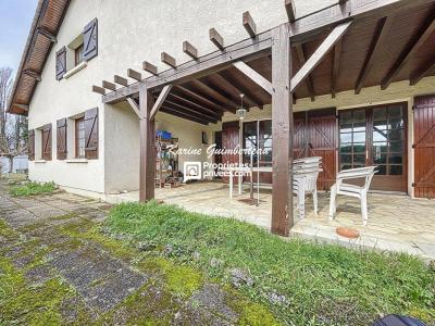 For sale House SAINT-SULPICE-DE-FALEYRENS  33