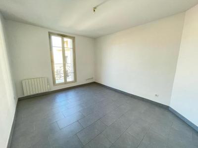 photo For rent Apartment MARSEILLE-1ER-ARRONDISSEMENT 13