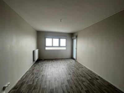 photo For rent Apartment CHENY 89