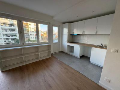 For sale Apartment COURBEVOIE  92