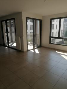 Vente Appartement DECINES-CHARPIEU  69