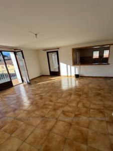 photo For rent Apartment REYNES 66