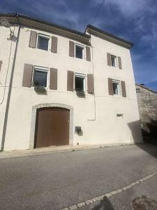 Vente Maison 9 pices BERRIAS-ET-CASTELJAU 07460