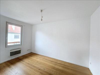 photo For rent Apartment STRASBOURG 67