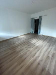 Location Appartement 3 pices LONGLAVILLE 54810