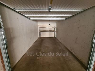 Location Parking BANDOL 83150