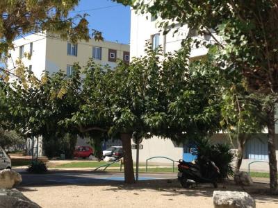 Location Appartement 2 pices ISLE-SUR-LA-SORGUE 84800