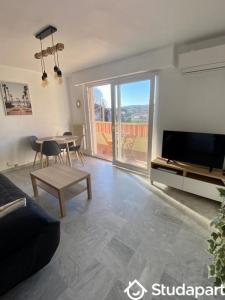 photo For rent Apartment JUAN-LES-PINS 06