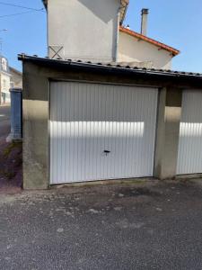 photo For rent Parking LIMOGES 87